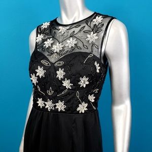 🆕️ 🎬 MAYA Daisy Floral Sequin Maxi Dress // (NWT)